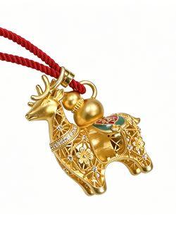 "Sacred Deer" Openable Filigree Pendant | 24K Gold-Plated | Agarwood Diffuser